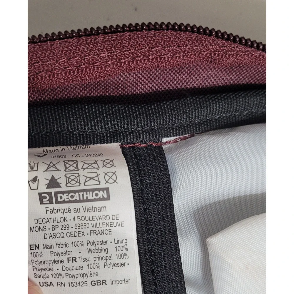 Quechua NH100 20L Backpack Unisex Burgundy Hiking Daypack Padded